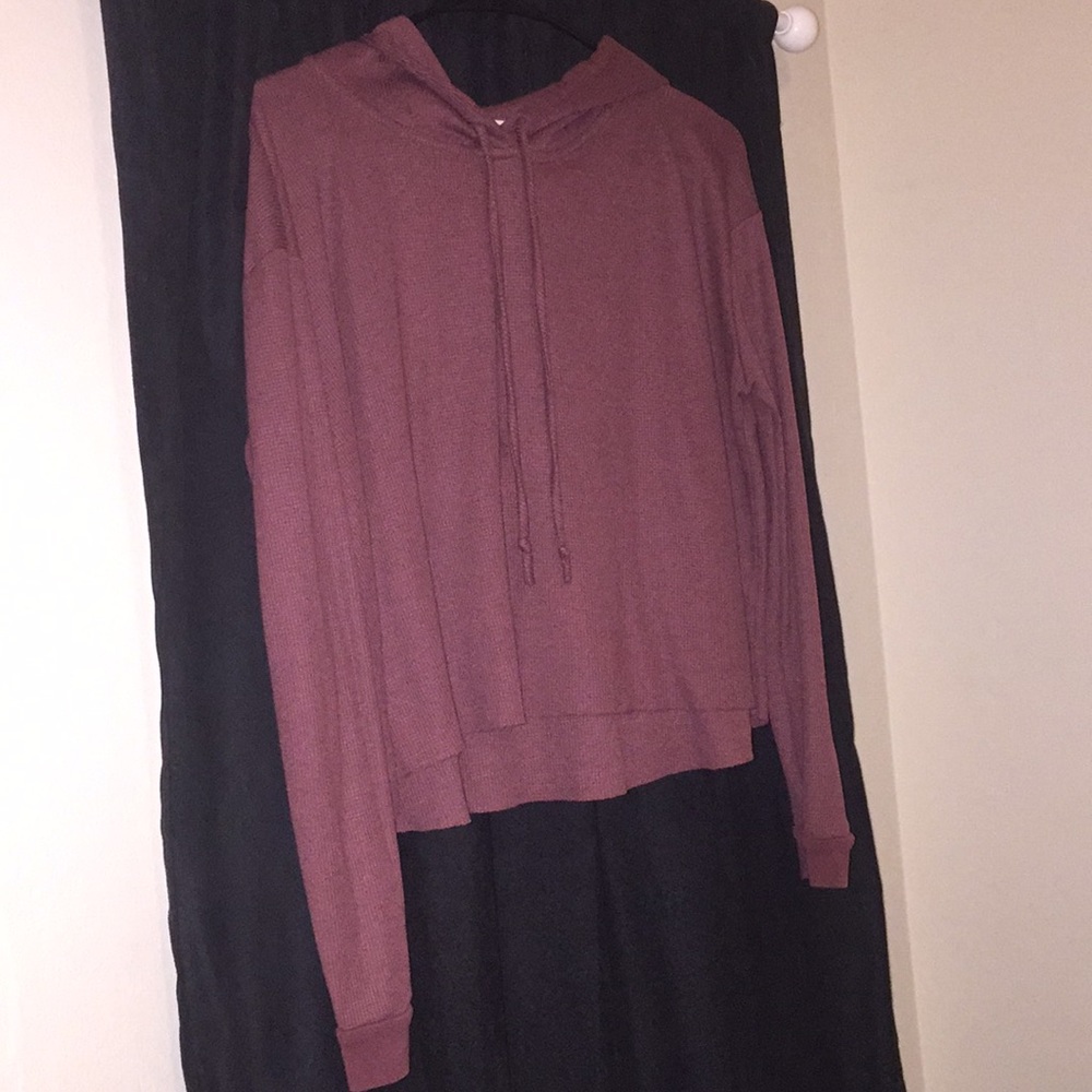 Cropped hooded sweater